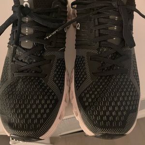 Woman’s OnCloud Cloud Swift Size 8.5